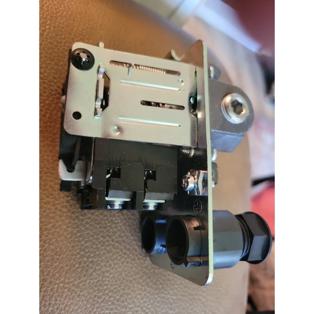 4 Port 3 Phase Air Compressor Pressure Switch Control Valve 140-175 PSI